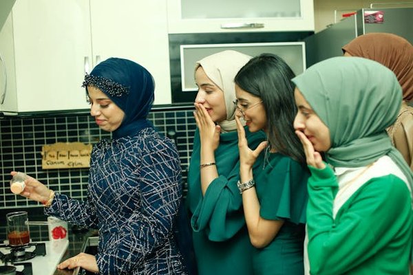 Où apprendre les techniques de la cuisine ayurvédique en Inde?